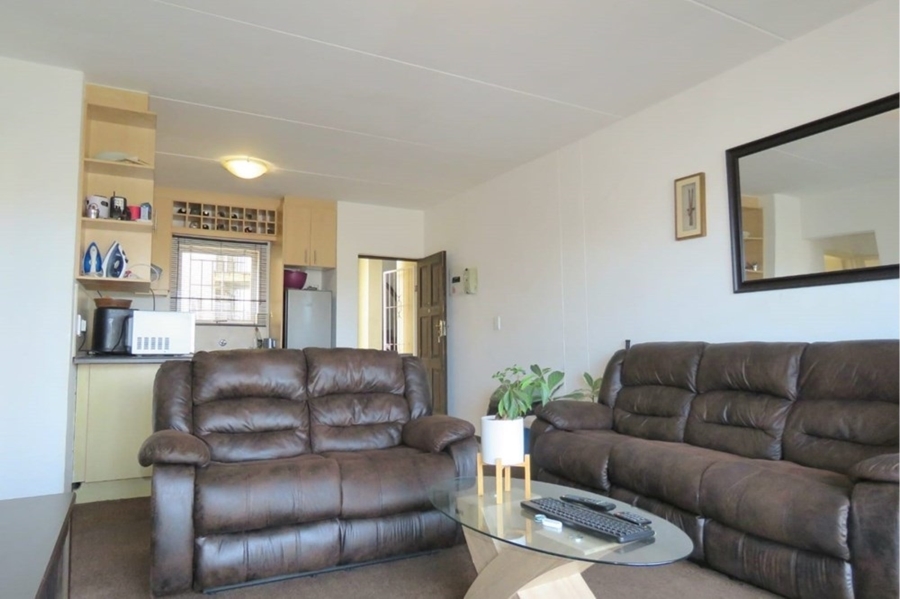2 Bedroom Property for Sale in Parklands Western Cape